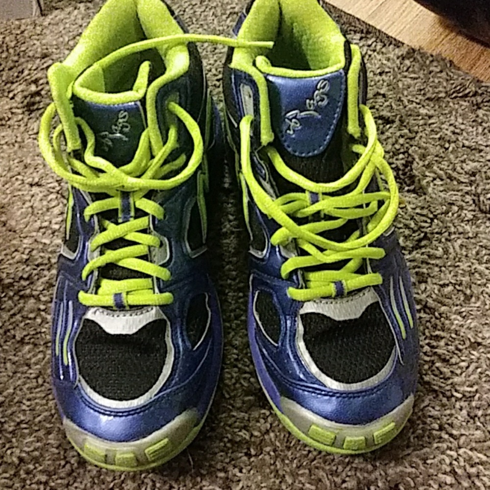 VB rags volleyball gym shoes